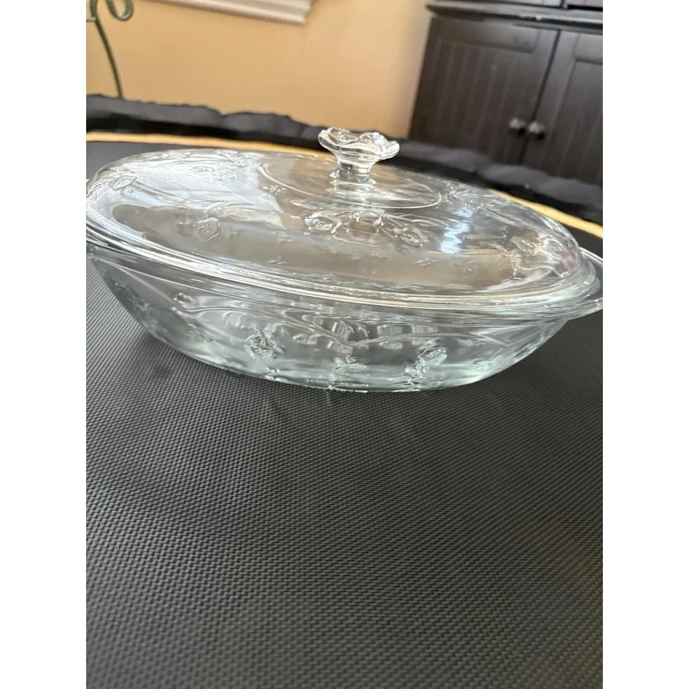 Vintage AnchorHocking SAVANNAH Floral Glass Oval 2 Qt Casserole Dish w/Lid 13x8